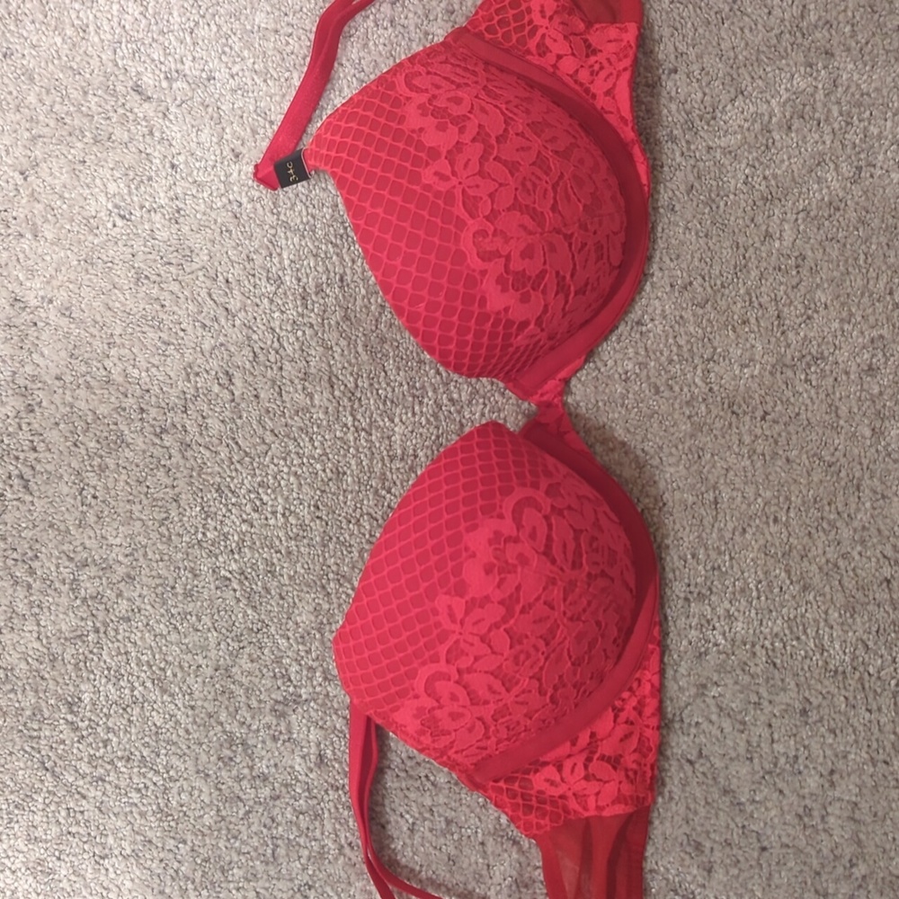 Victoria's secret 34C red push up bra